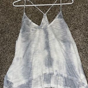 Flowy tank